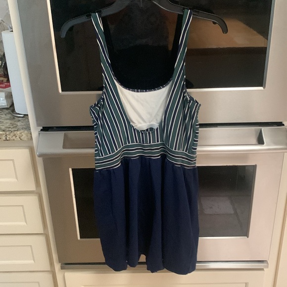 Jantzen one piece swimsuit with built in bra and shorts. See photos for - Picture 6 of 16